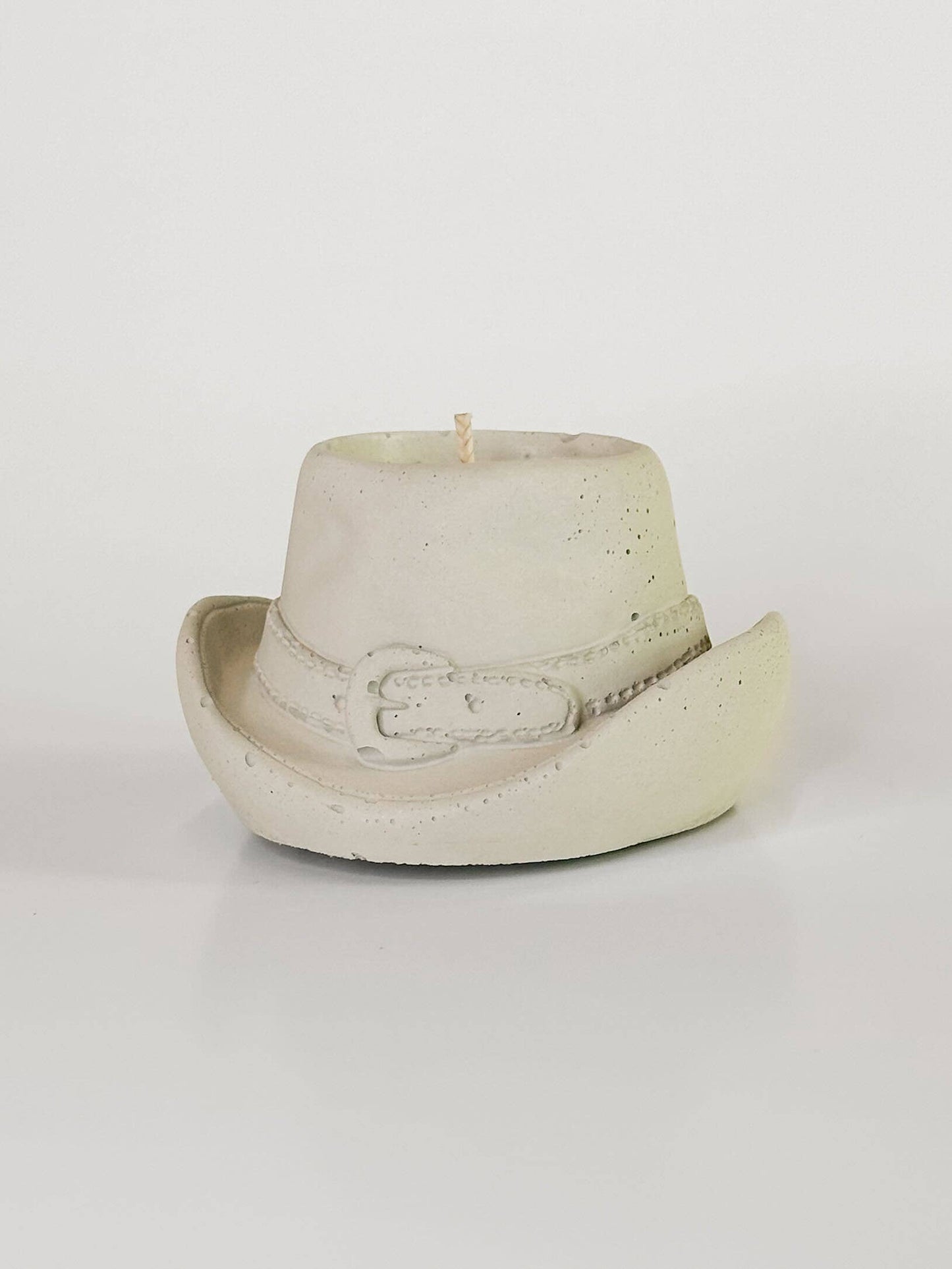 Cowboy Hat Candle: Terra Cotta with Gold Buckle / Mountain Musk