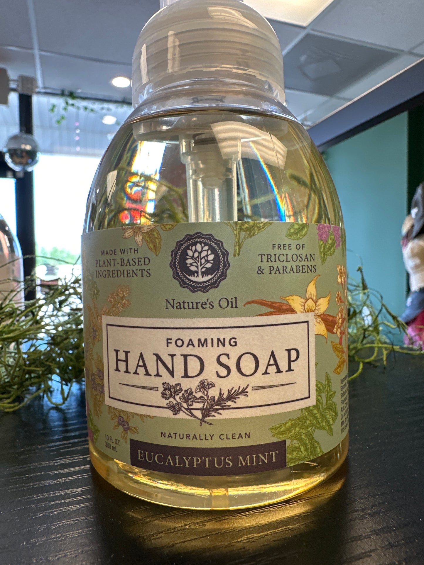 Plant-based foaming hand soap Eucalyptus Mint