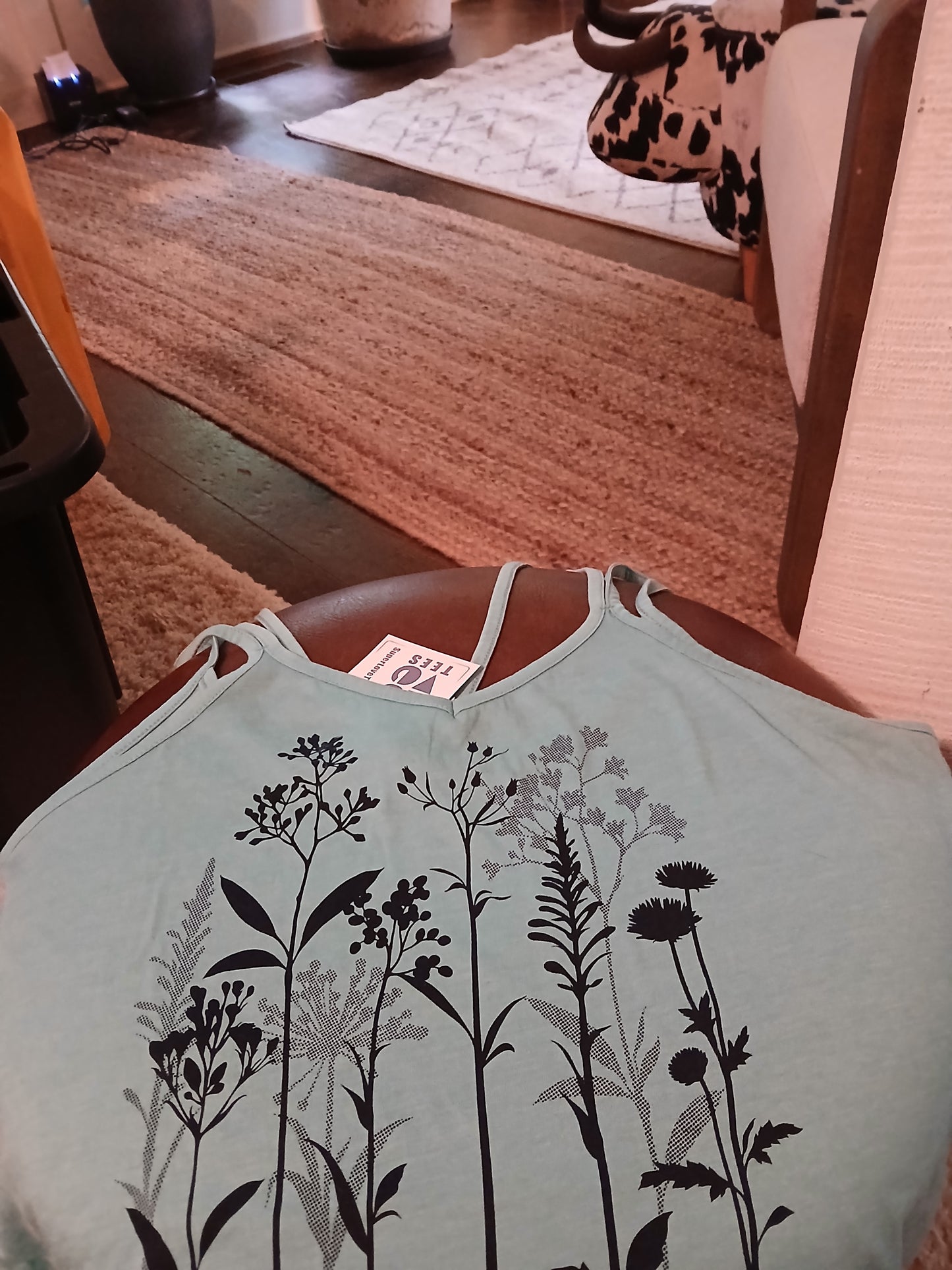 Super Love Tees botanical tank  LG