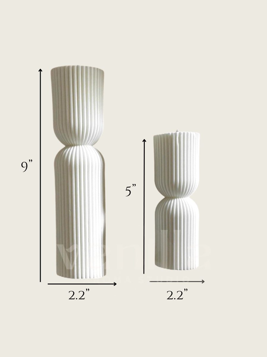 Hourglass Ribbed Pillar Candle: Woody / Large