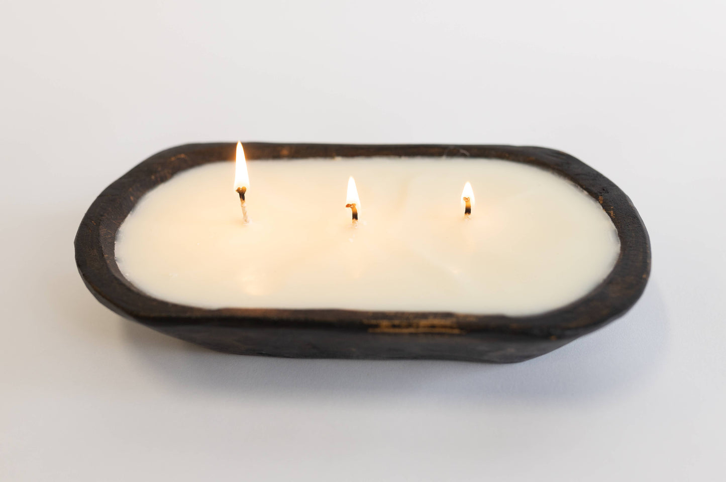 9" Petite Wood Bowl Candle: 10x6x3 / Natural / Sweet Tobacco