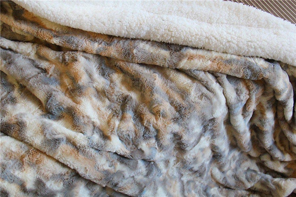 Tache Luxurious Russian Lynx Faux Fur Throw Blanket (DY12): 50 x 60