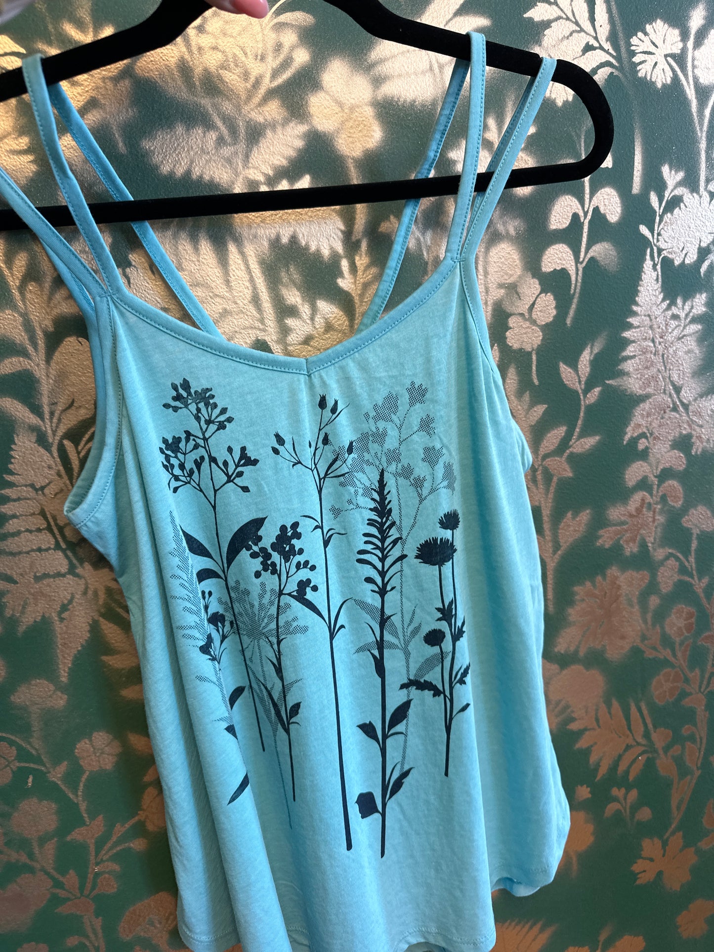Super Love Tees botanical tank MD