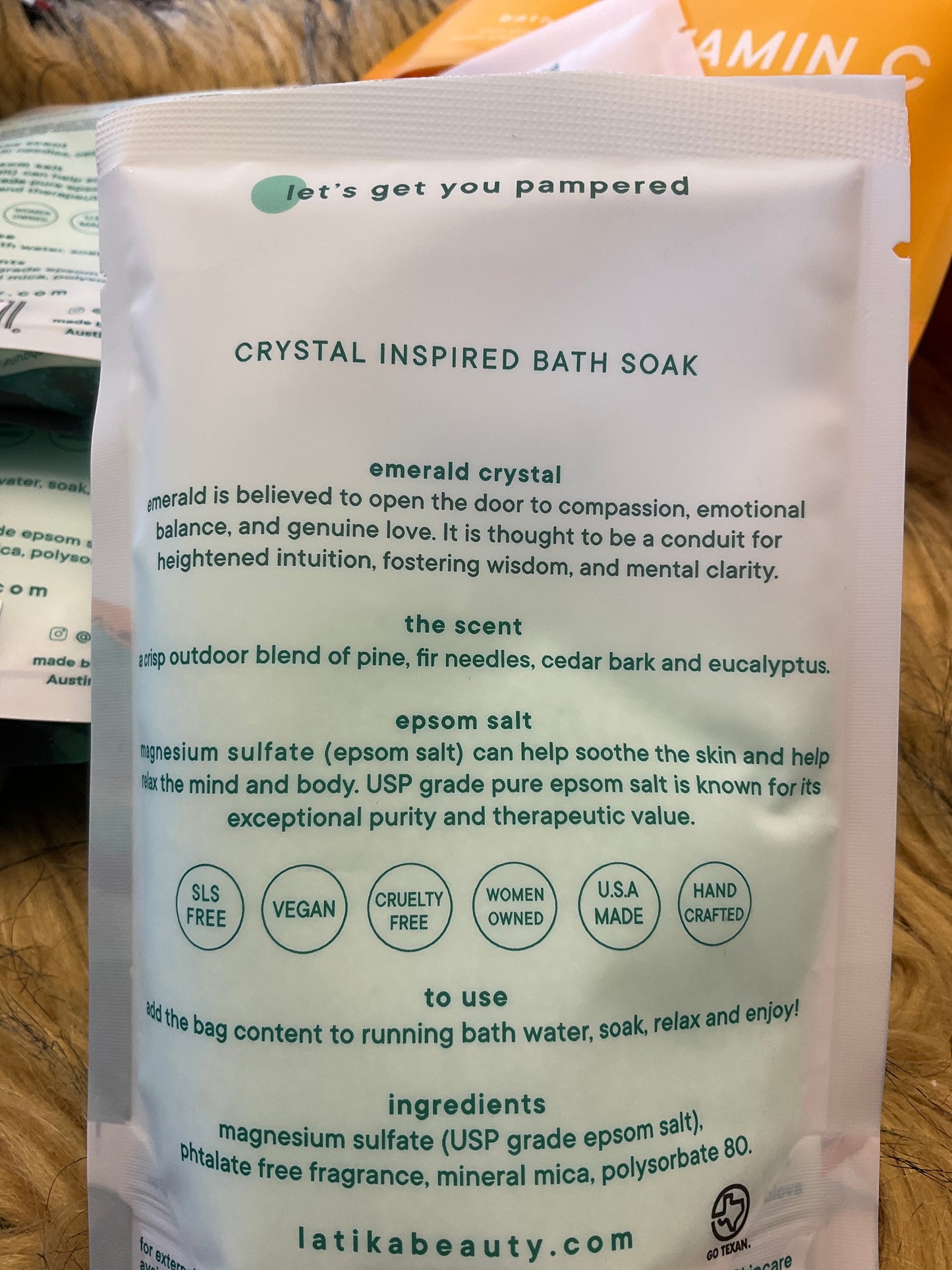 Latika Emerald bath soak